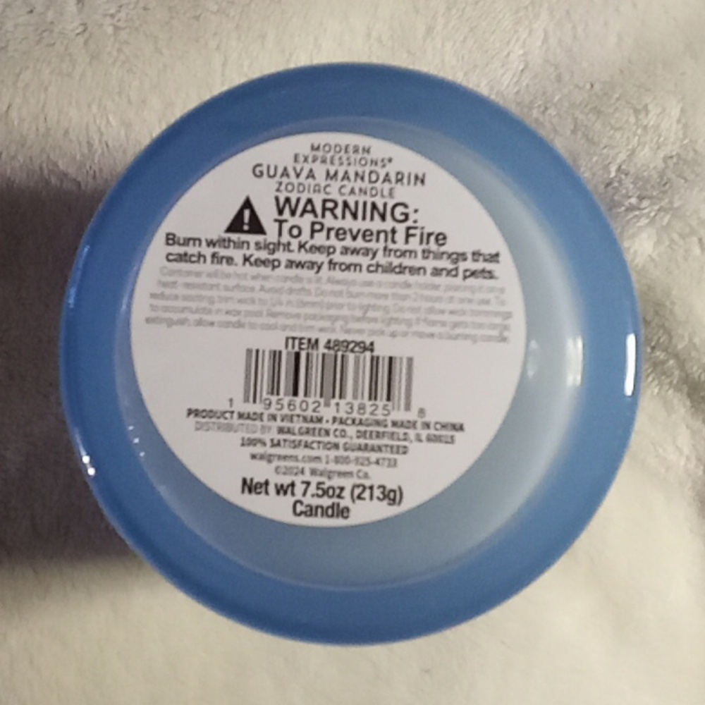 PISCES BLUE ZODIAC CANDLE! GUAVA MANDARIN SCENT! NEW! - Picture 3 of 3